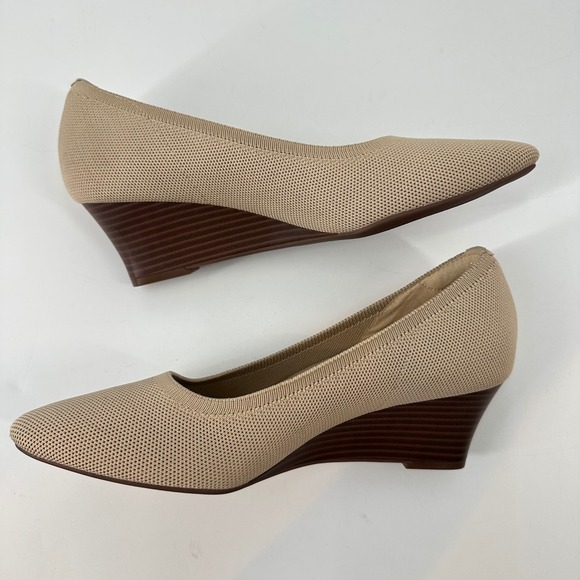 Vivaia Women's‎ Pointed Toe Aria Wedge Shoes Sz 39 in Almond - Picture 7 of 9